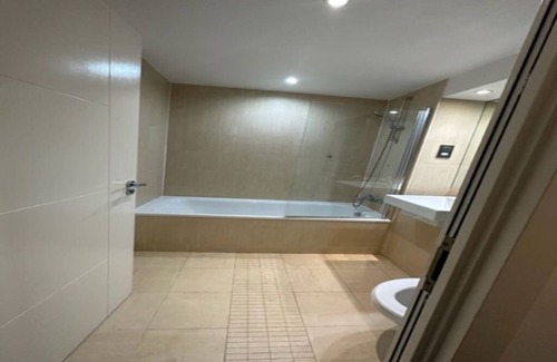 Greenwich West Apartment | Cozy two bed flat in London close to Canary wharf