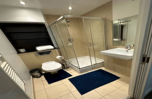 Greenwich West Apartment | Cozy two bed flat in London close to Canary wharf