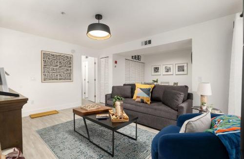 Gainesville Apartment | Cozy UF Condo - Near Shands UF VA on Archer Road !