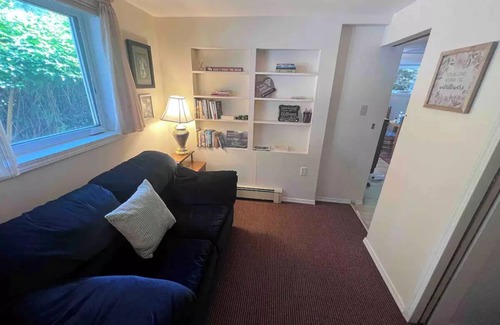 Ketchikan Apartment | Cozy up near downtown at the Wildflower Inn at Deermount.