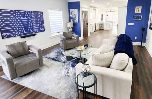 Lake Eola Heights House | Cozy, Updated Orlando Home In Historical Lake Eola minutes from Orlando Center.