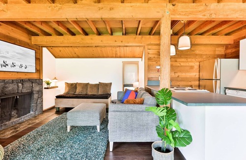 Sunriver Cabin | Cozy Updated Sunriver Cabin, 6 SHARC Passes, Floor to Ceiling Windows, Golf, Swim, Ski, and Explore