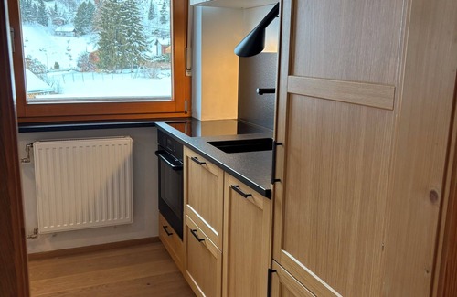 Sankt Anton am Arlberg Apartment | Cozy vacation apartment, great view close to the slopes - renovated in 2024