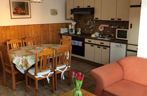 Bischofsgruen Apartment | Cozy vacation apartment (45sqm) for 2 persons with balcony