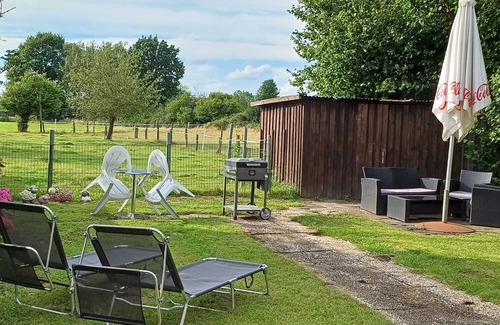 Luedinghausen Apartment | Cozy vacation apartment with garden on a horse farm
