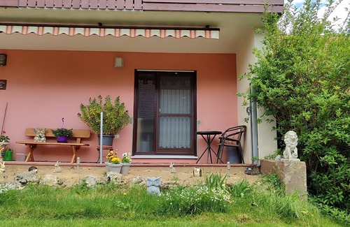 Riedenheim Apartment | Cozy vacation apartment (50sqm) in the countryside