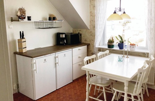 Hyppeln Apartment | Cozy vacation apartment on two floors.