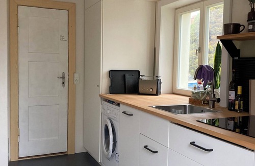 Bad Wilsnack House | Cozy vacation home with natural garden, well equipped kitchen, and WiFi