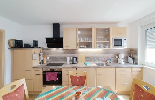 Weener Apartment | Cozy vacation home Lütje Huske with garden, 25666 - Lütje Huske