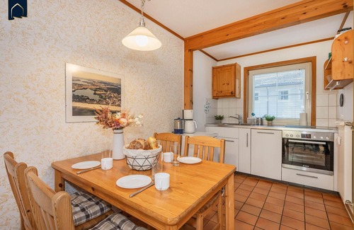Seebad Bansin House | Cozy vacation home with garden - beach, lake & center within walking distance