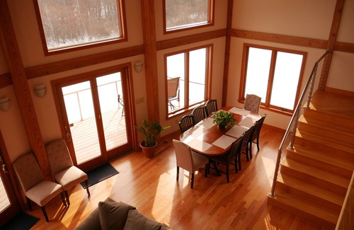 Whately Villa | Cozy Valley View Post & Beam Villa!
