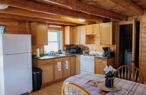 Lyndonville Cabin | Cozy Vermont Cabin