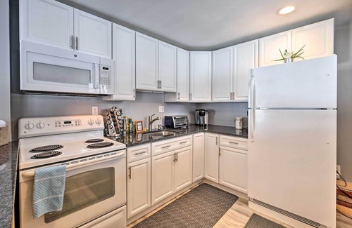 Wilmington Condo | Cozy Vermont Getaway Near Slopes, Hikes & Bites!