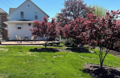 Sugarcreek House | Cozy, Victorian, antique, relaxing get-away with park like back yard.
