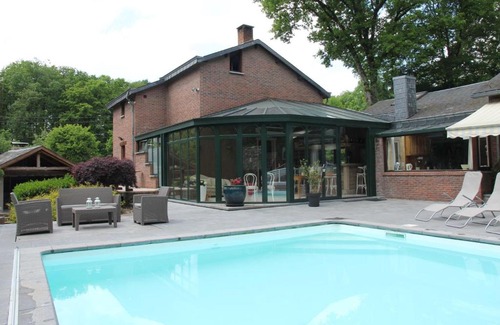 Marche-en-Famenne Villa | Cozy Villa in Marche en Famenne with Private Pool