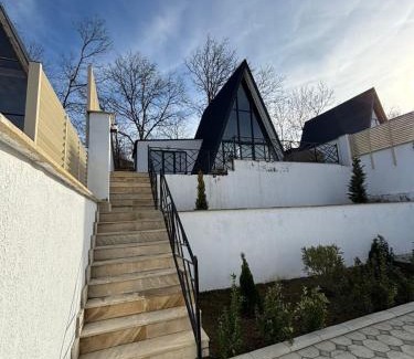 Qechresh Villa | Cozy villa in snowy forest