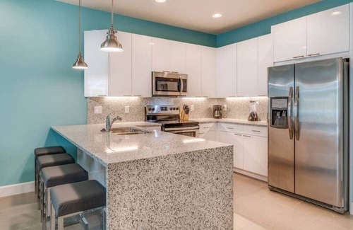Four Corners House | Cozy Villa, Private Pool, Prime Spot