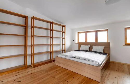 Wola Apartment | Cozy Villa with 6 bedrooms
