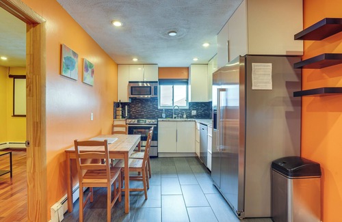 South Side Condo | Cozy Waltham Condo ~ 11 Mi to Downtown Boston!