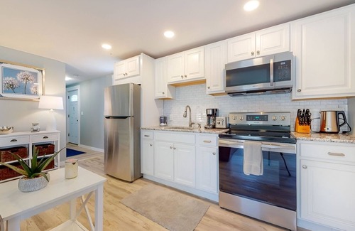 East Durham House | Cozy Waterfall Home | Close to All Mountains/Hikes