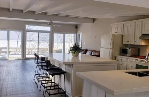 Plympton-Wyoming House | Cozy Waterfront Cottage on Lake Huron's Blue Coast