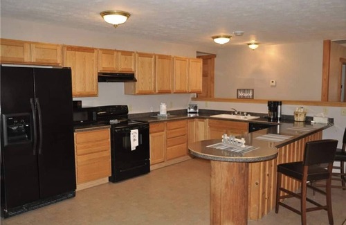 Hatfield House | Cozy Wisconsin home a block off Lake Arbutus.