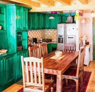 Tepacko Polje House | Cozy Wooden House with Fireplace near Zabljak & Durmitor