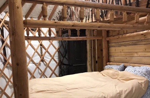 Butte Cabin | Cozy yurt in quiet neighborhood
