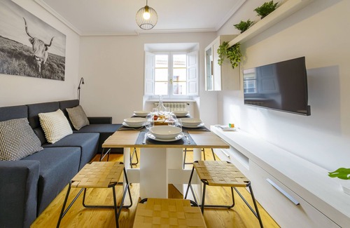 Avila Apartment | Cozyapt1min to Avila's Alcazar 🚶3 min to Downtown 🚶1h Madrid,segovia 🚍🚝🚗