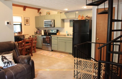 Basye House | CozyBearCave at Lake Laura