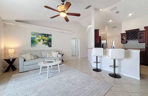 Largo House | Cozyhome in Largo, minutes to all beaches