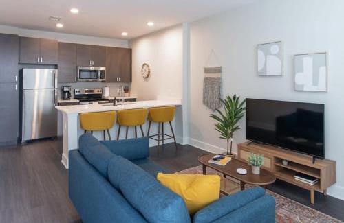 Central Business District Apartment | Cozysuites Dream 1BR in Downtown Cincinnati