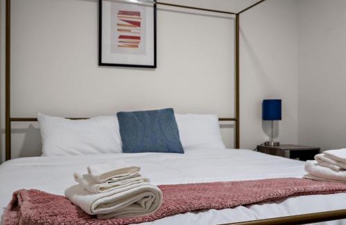 Warehouse District Apartment | CozySuites NLG - Modern 1BR condo #05