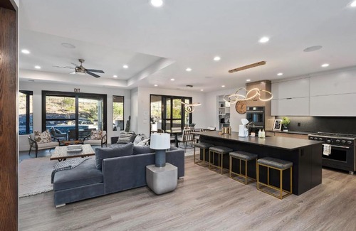 Hurricane House | CR 1463 - Luxurious Copper Rock Home - Golf Views - Pool-Spa