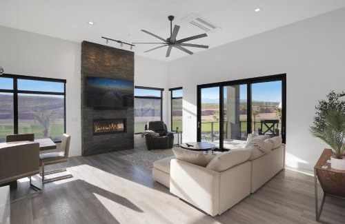 Hurricane House | CR 1592 - Contemporary Luxury - Pool-Spa - Scenic Golf Views