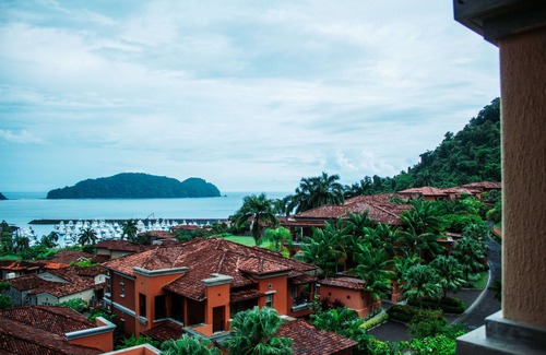 Herradura Resort | CR Luxury Los Sueños Condos