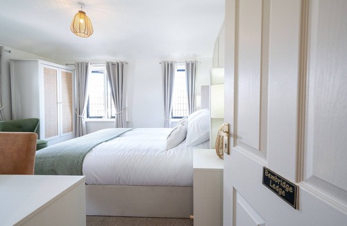 Bembridge House | Crab and Lobster Inn