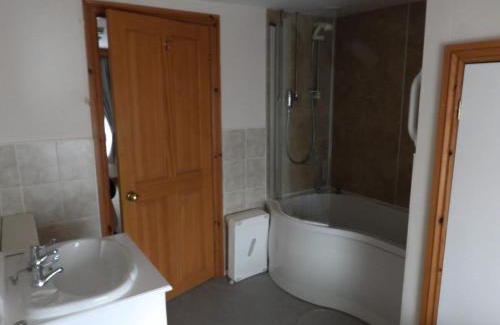 Flamborough Bed & Breakfast | Crab pot cottage