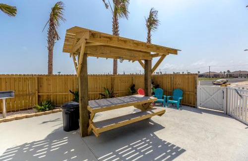 Corpus Christi House | Crab Shack