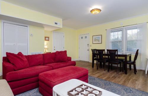 South End House | Craft Lower Unit by Bryant Real Estate