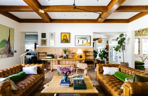 Ojai House | Craftsman home nestled in an open meadow in downtown Ojai