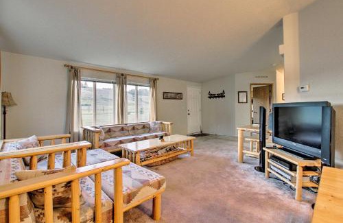 Cascade House | Craig Area Fly Fishing Hot Spot Walk to River!