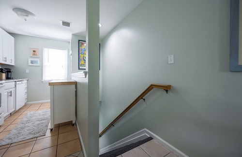 Truman Annex Condo | Craig & Cindy Key West Truman Annex Shipyard Condo w/balcony at Mile Marker 0!