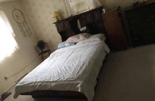 Godfrey Bed & Breakfast | Craig Manor