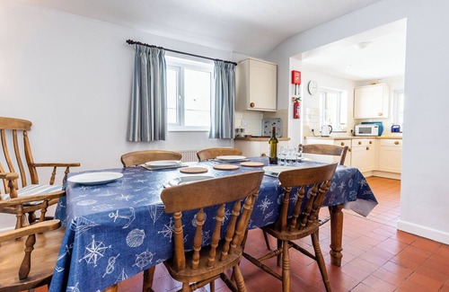 St Brides Cottage | Craig yr Haul, Holiday Cottage Whitesands Bay, Sleeps 8, 5 bedrooms, bathrooms