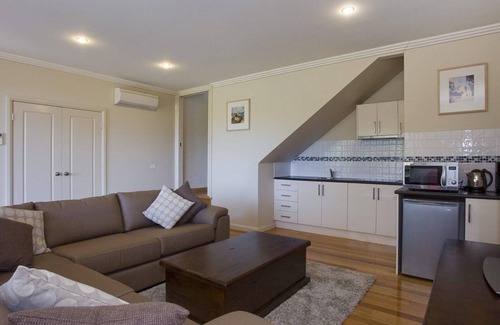 Lorne House | Craiglee - Spacious Family Holiday Home