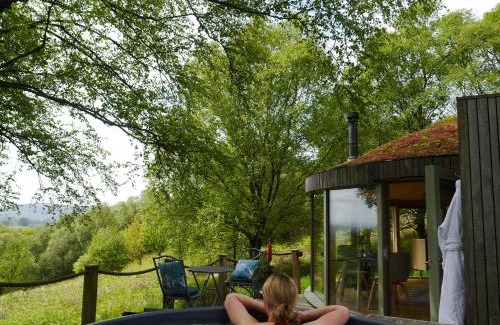 Glasgow Apartment | Craigmaddie Muir Roundhouse with Hot Tub Romantic, Luxury, Rural Stay for 2 Near Milngavie
