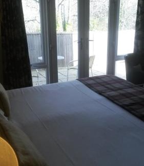 Pitlochry House | Craigmhor Lodge & Courtyard