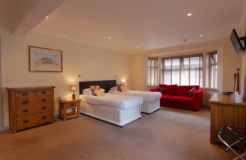 Inverness Hotel | Craigmonie Hotel Inverness by Compass Hospitality