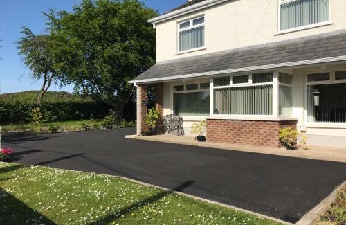 Cookstown House | Craigs Rock Cottage Cookstown